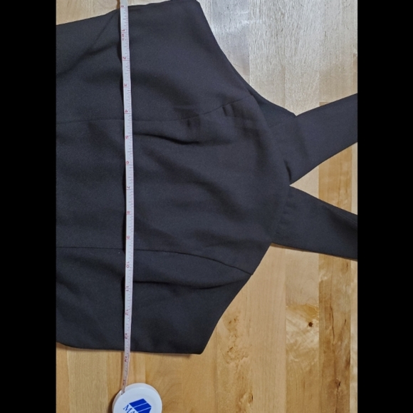 Sleek black romper - Picture 2 of 7